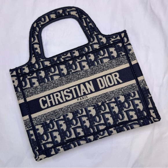Bag Dior, Navy Blue, NWT,
size 9.25” x 3.25” x 7.0” fabric - Picture 5 of 9